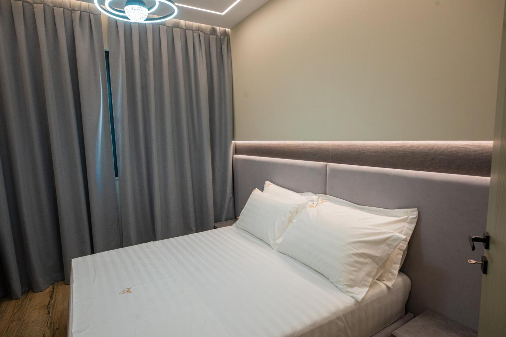 Vlore Luxury Apartaments "Fael" Bagian luar foto