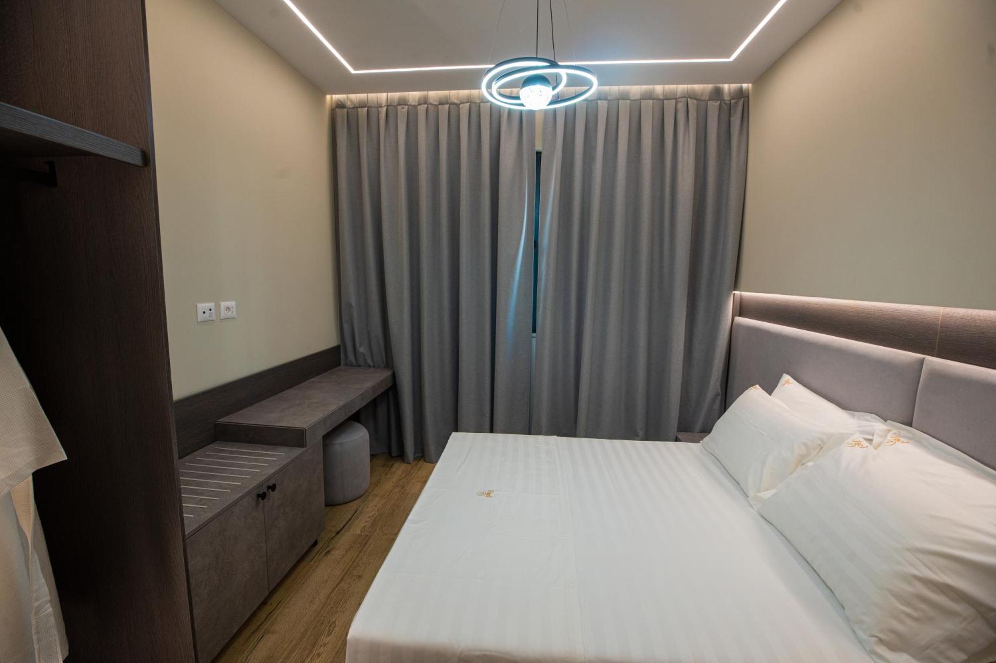 Vlore Luxury Apartaments "Fael" Bagian luar foto